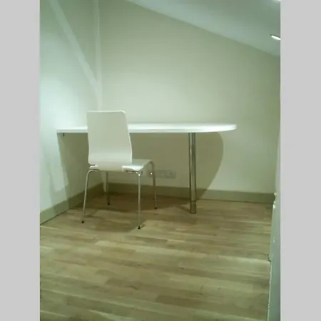 Beau Studio En Duplex A 10 Minutes De Paris Nord Enghien-les-Bains